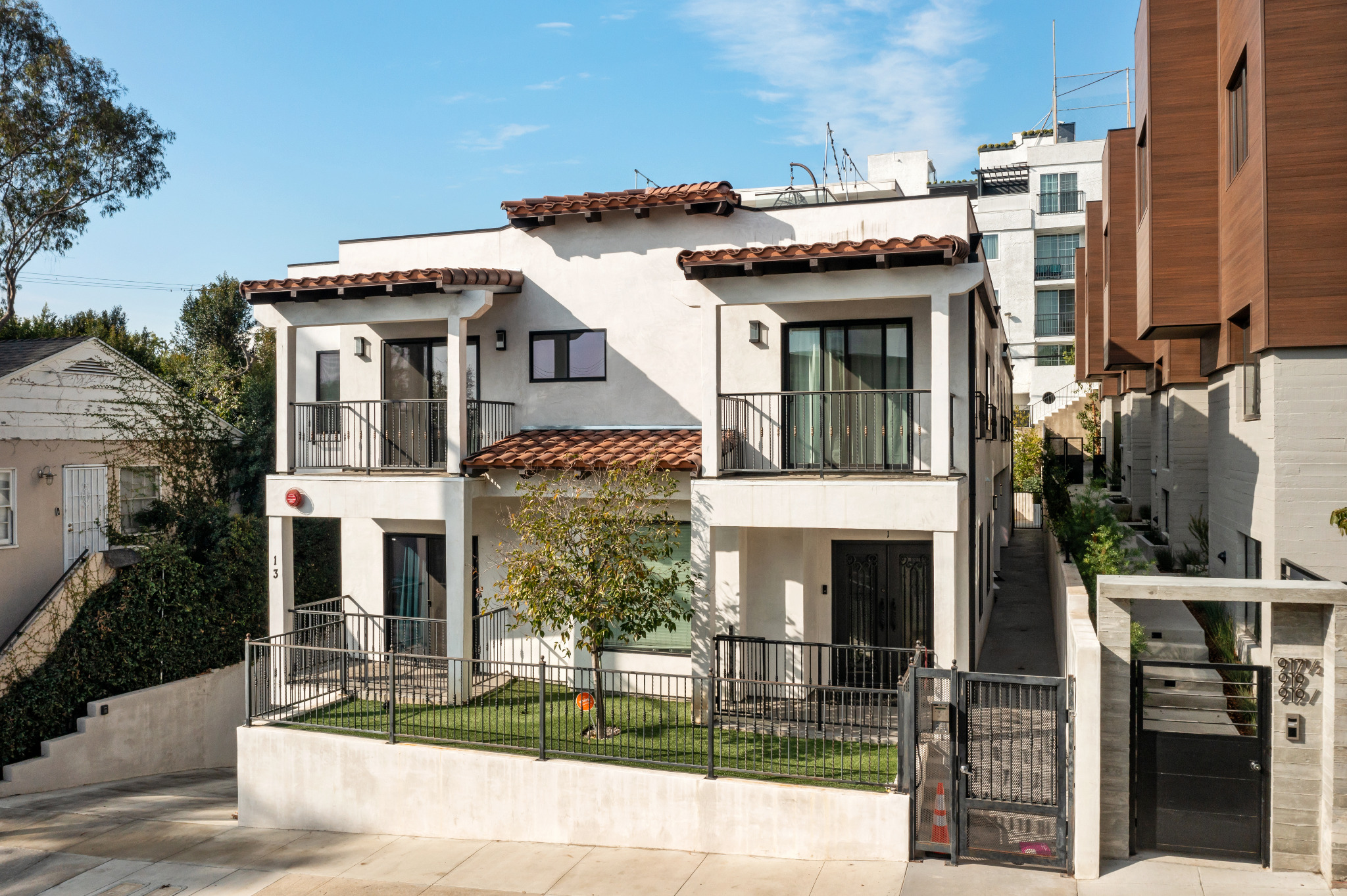 Hilldale Villas Exterior